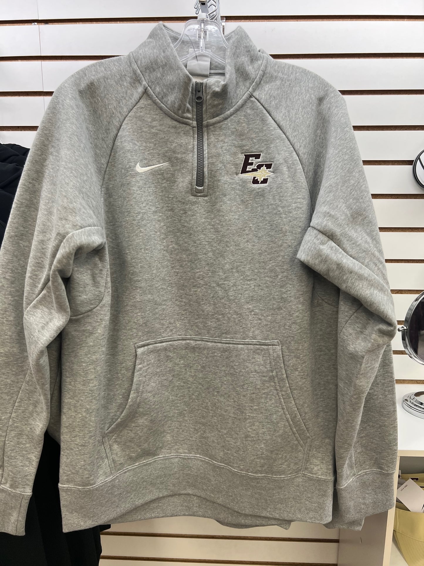 Nike Embroidered 1/4 Zip