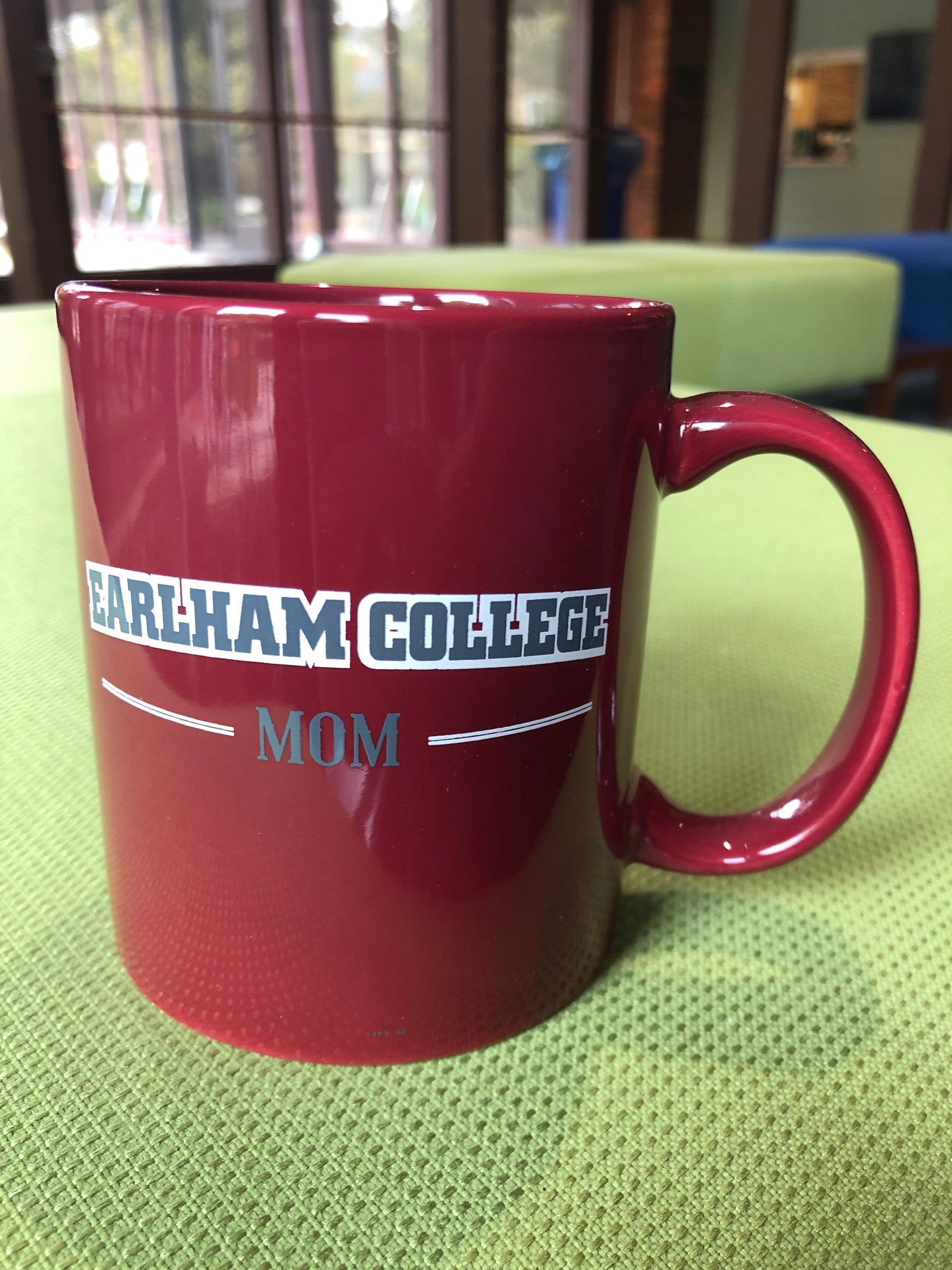 Earlham Mom Mug, 11oz